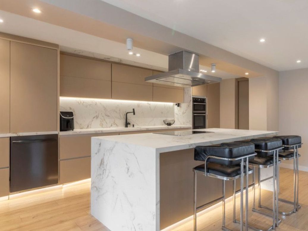 Casa de 5 alcobas en venta en San José De Bavaria, Bogotá, 360 m² · foto 10 de 20