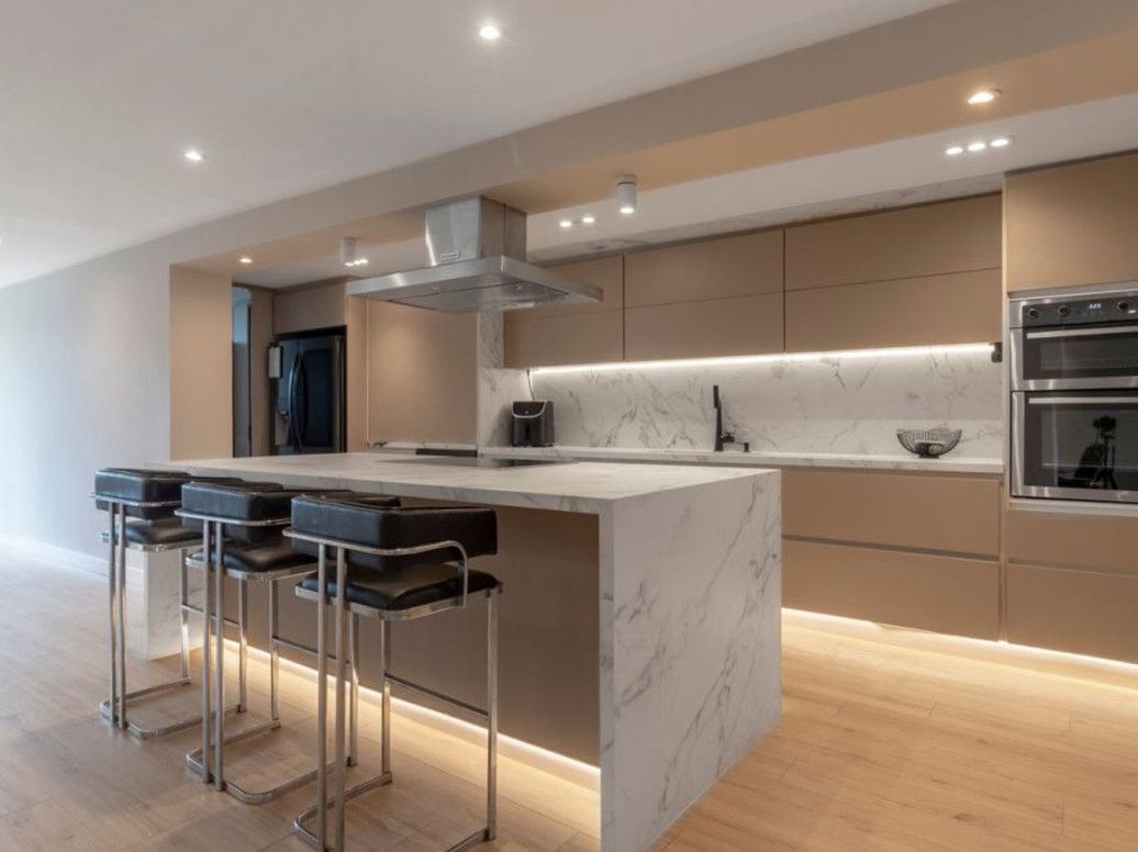 Casa de 5 alcobas en venta en San José De Bavaria, Bogotá, 360 m² · foto 9 de 20