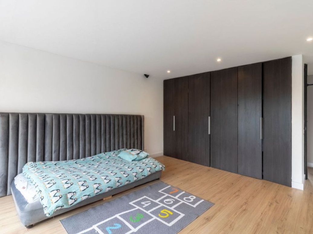 Casa de 5 alcobas en venta en San José De Bavaria, Bogotá, 360 m² · foto 17 de 20