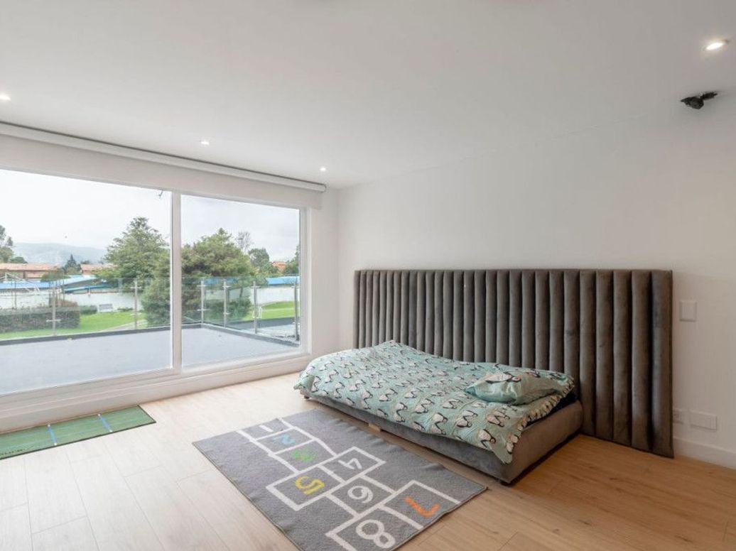 Casa de 5 alcobas en venta en San José De Bavaria, Bogotá, 360 m² · foto 16 de 20