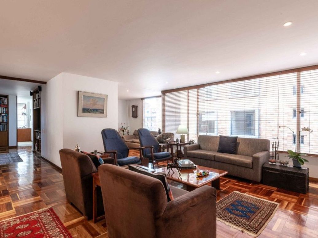 Apartamento de 3 alcobas en venta en Chico Norte Et. Iii, Bogotá, 162 m² · foto 8 de 20