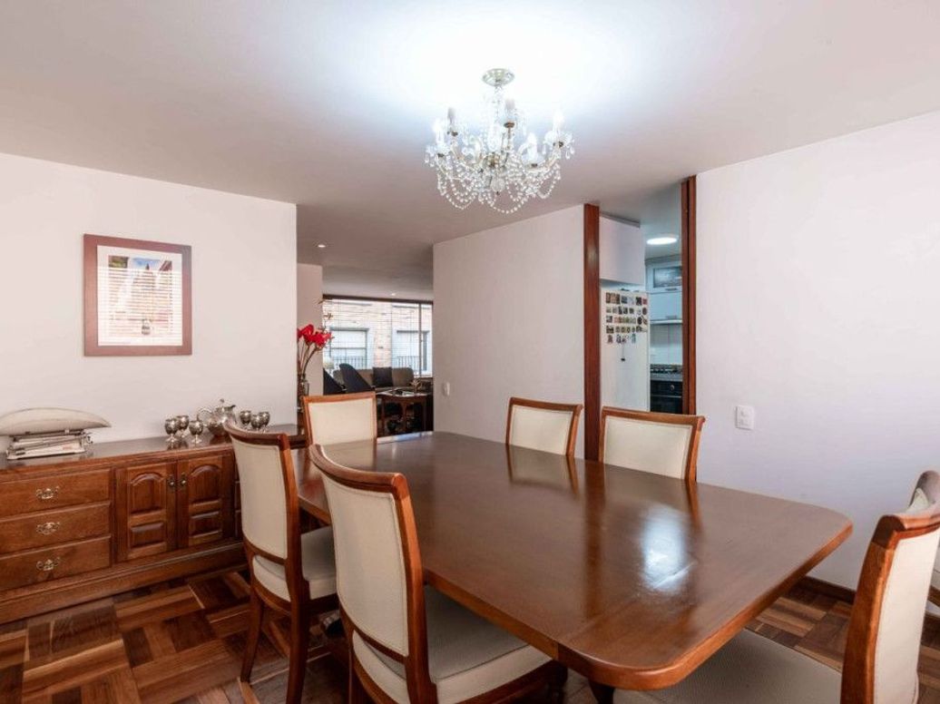 Apartamento de 3 alcobas en venta en Chico Norte Et. Iii, Bogotá, 162 m² · foto 9 de 20