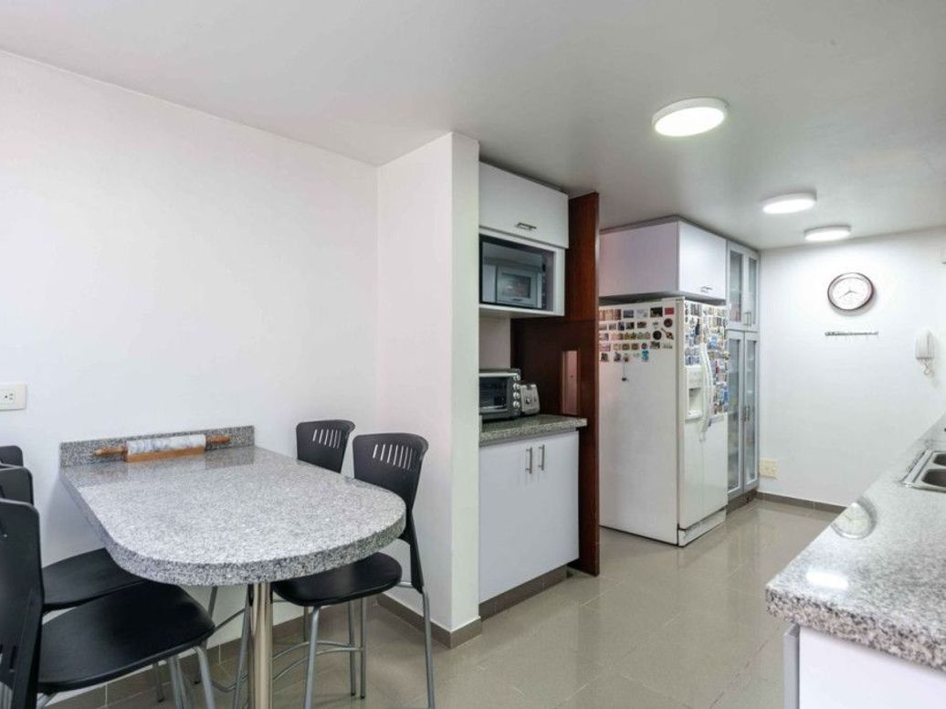 Apartamento de 3 alcobas en venta en Chico Norte Et. Iii, Bogotá, 162 m² · foto 11 de 20