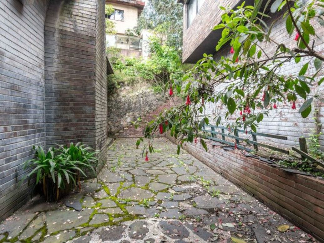Casa de 4 alcobas en venta en Los Rosales, Bogotá, 737 m² · foto 14 de 20