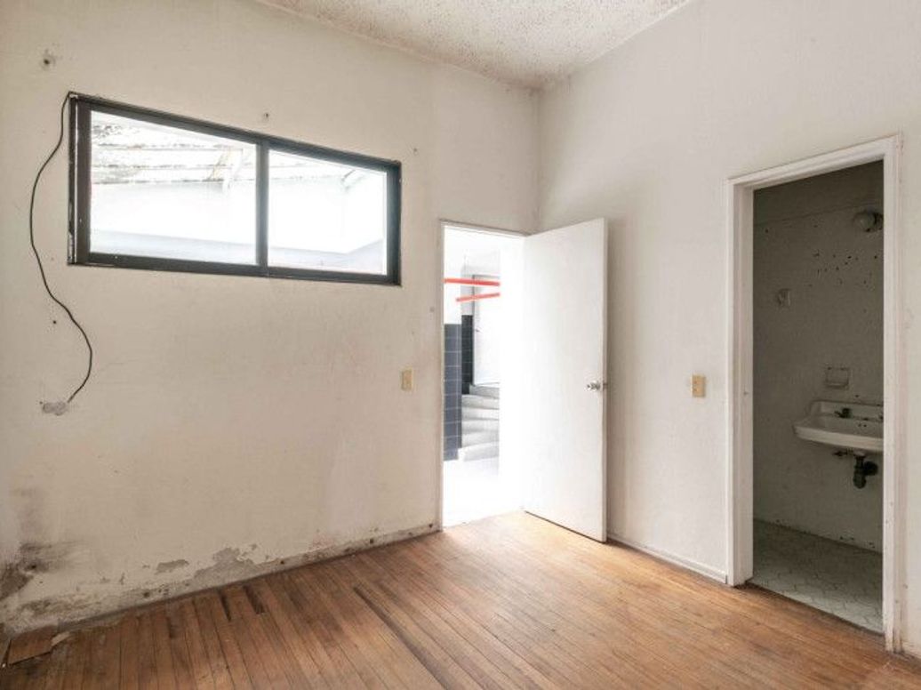 Casa de 4 alcobas en venta en Los Rosales, Bogotá, 737 m² · foto 18 de 20