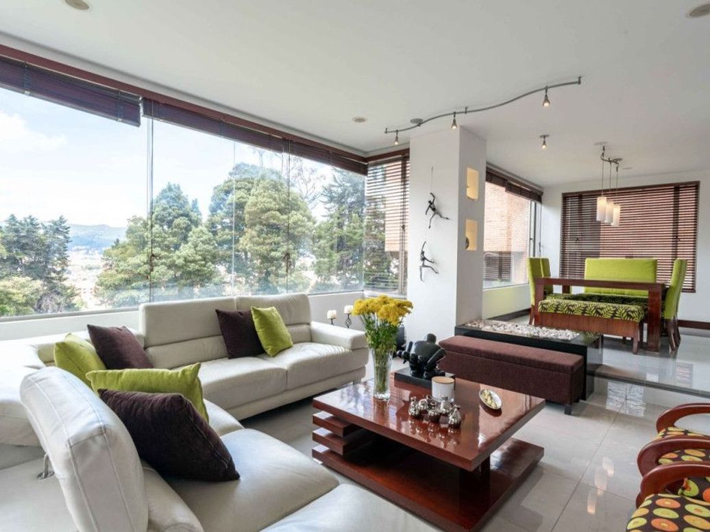 Casa de 4 alcobas en venta en Suba Naranjos, Bogotá, 269 m² · foto 2 de 20