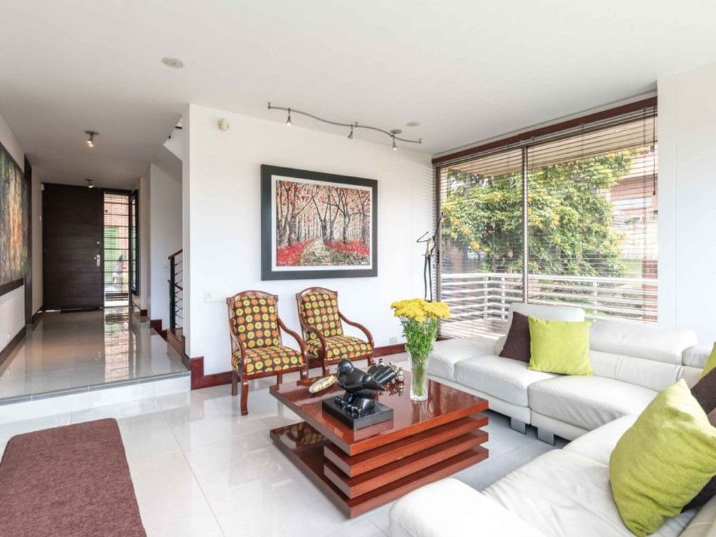 Casa de 4 alcobas en venta en Suba Naranjos, Bogotá, 269 m² · foto 8 de 20