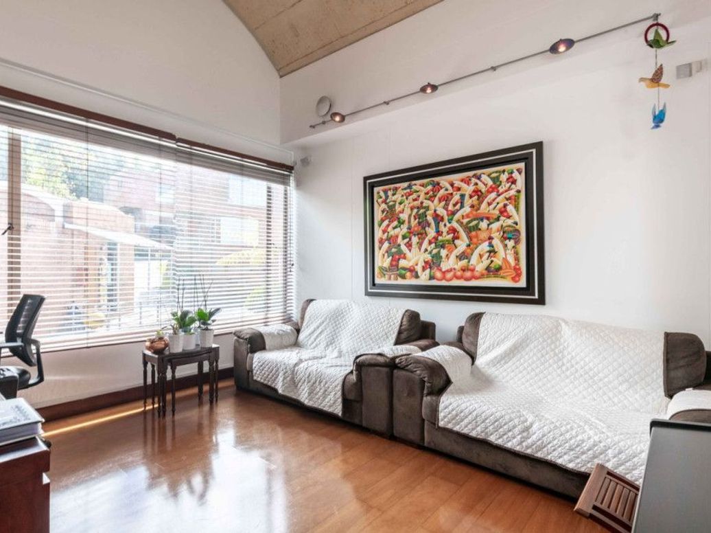 Casa de 4 alcobas en venta en Suba Naranjos, Bogotá, 269 m² · foto 12 de 20