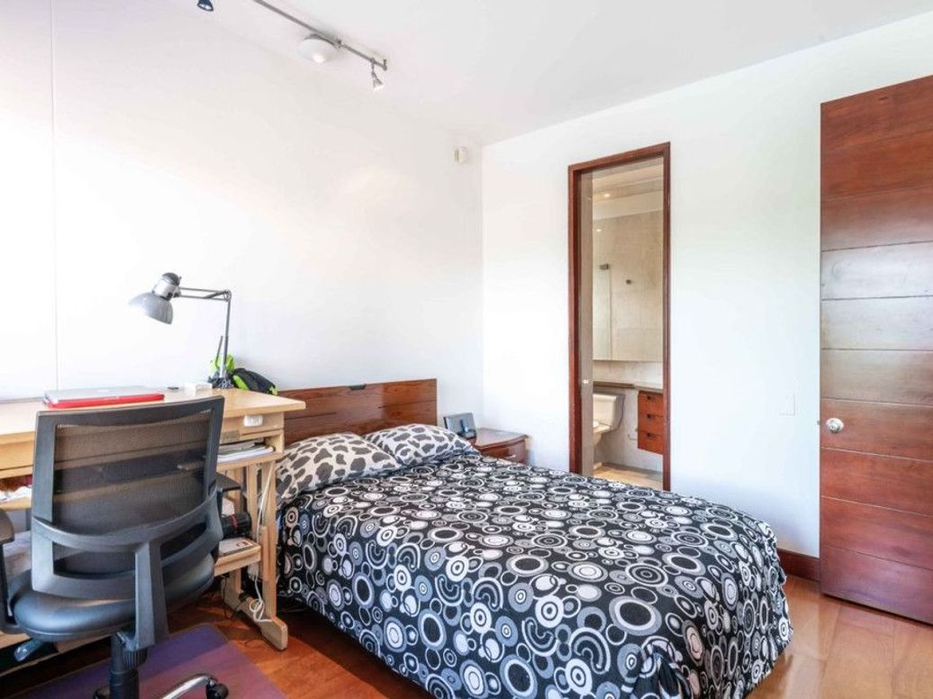Casa de 4 alcobas en venta en Suba Naranjos, Bogotá, 269 m² · foto 19 de 20