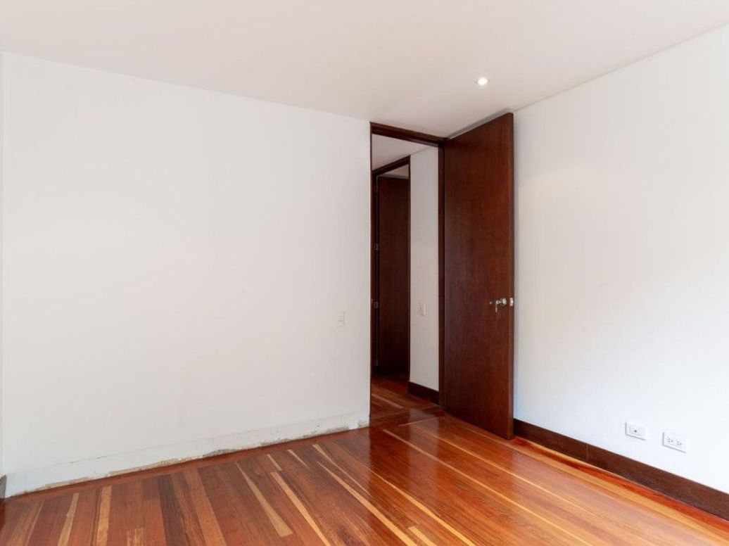 Apartamento de 3 alcobas en venta en Suba Naranjos, Bogotá, 192 m² · foto 5 de 18