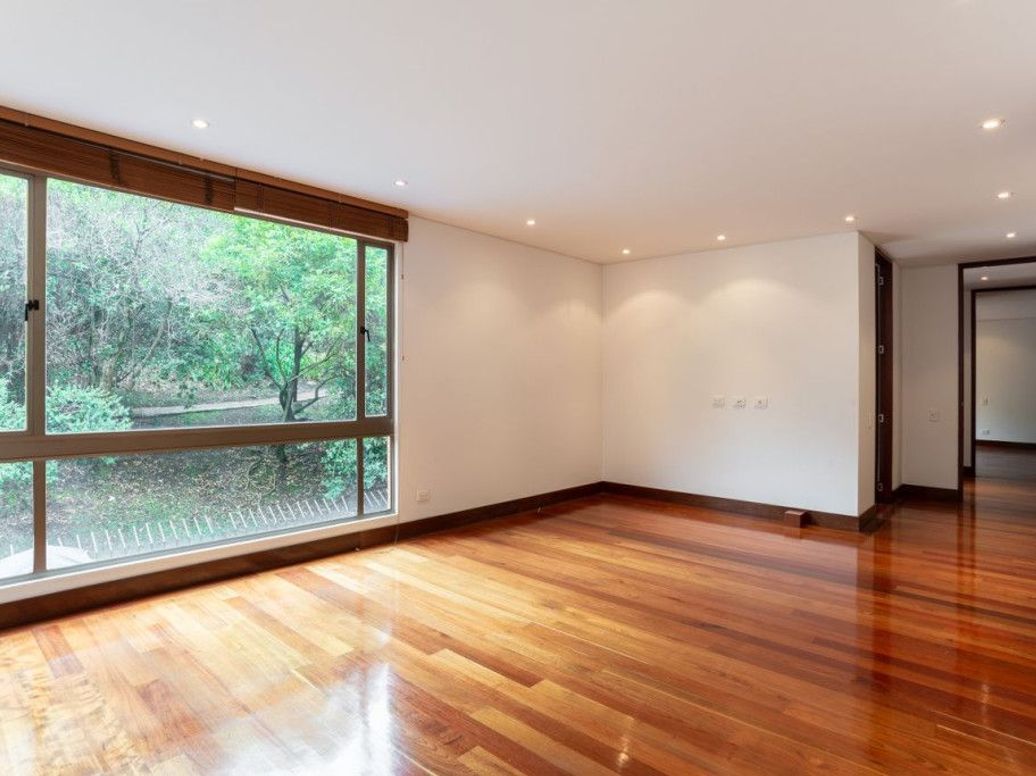 Apartamento de 3 alcobas en venta en Suba Naranjos, Bogotá, 192 m² · foto 4 de 18