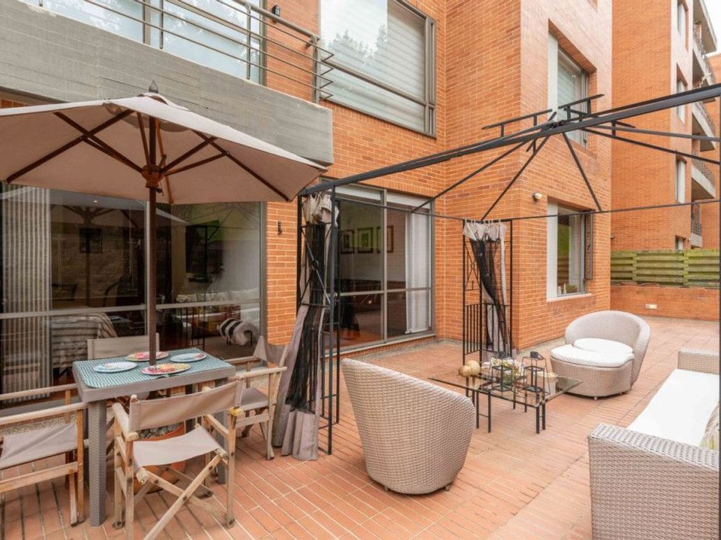 Apartamento de 3 alcobas en venta en El Plan, Bogotá, 221 m² · foto 16 de 20