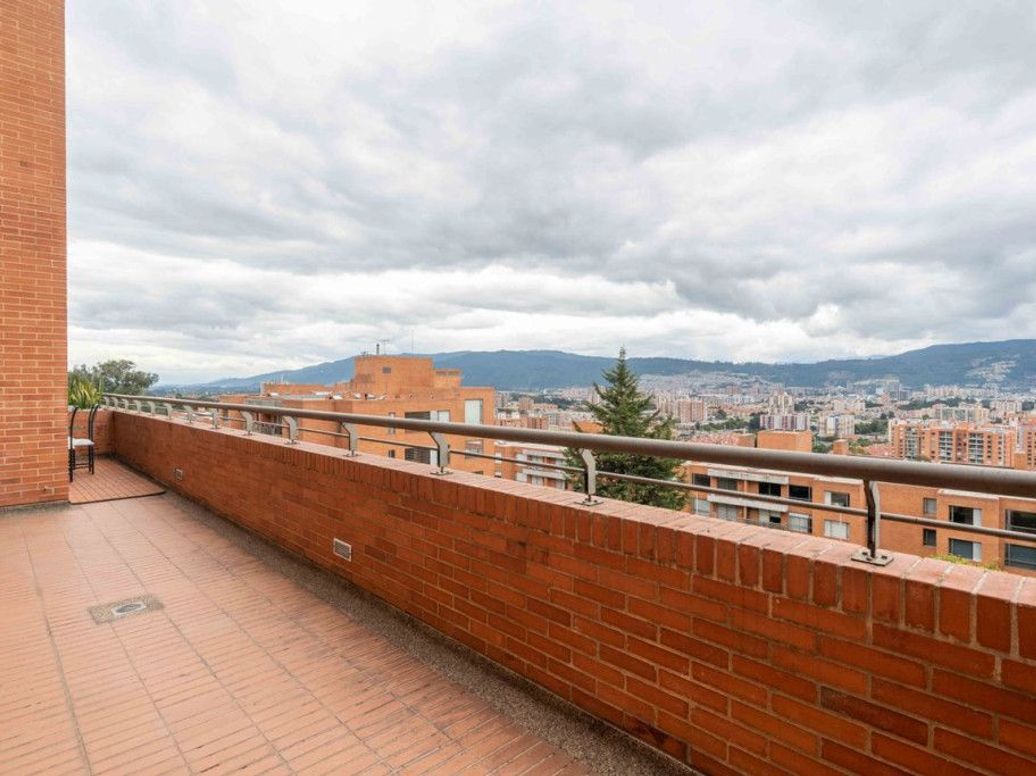 Apartamento de 3 alcobas en venta en El Plan, Bogotá, 221 m² · foto 12 de 20