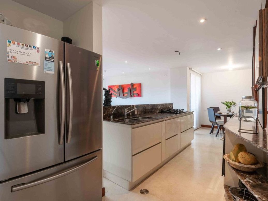 Apartamento de 3 alcobas en venta en El Plan, Bogotá, 221 m² · foto 6 de 20