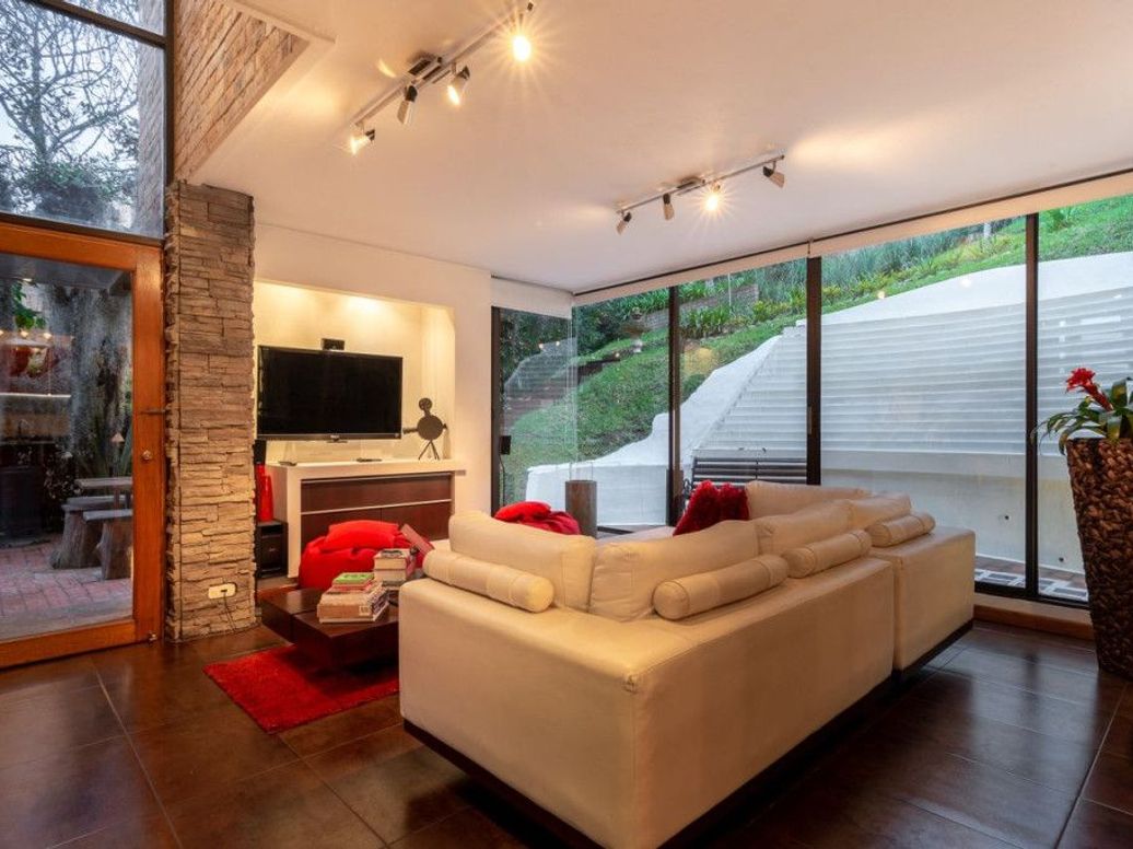 Casa de 4 alcobas en venta en Niza Suba, Bogotá, 341 m² · foto 12 de 20