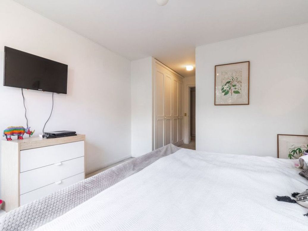Apartamento de 3 alcobas en venta en El Refugio, Bogotá, 276 m² · foto 14 de 20