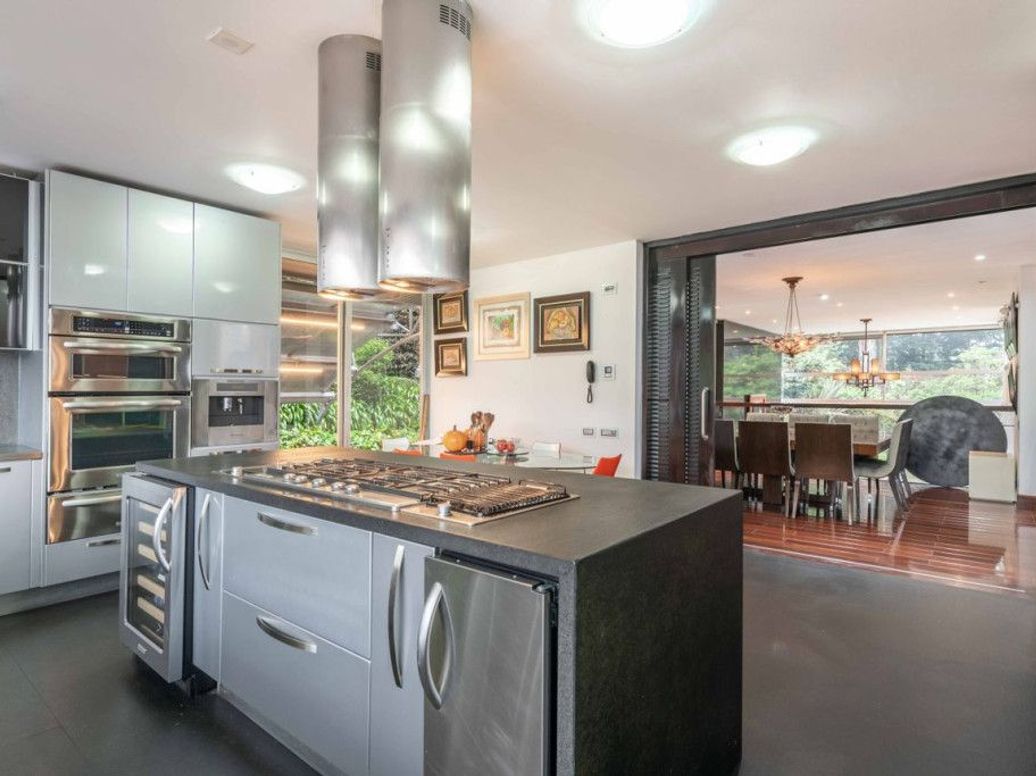 Casa de 6 alcobas en venta en Niza Suba, Bogotá, 459 m² · foto 8 de 20