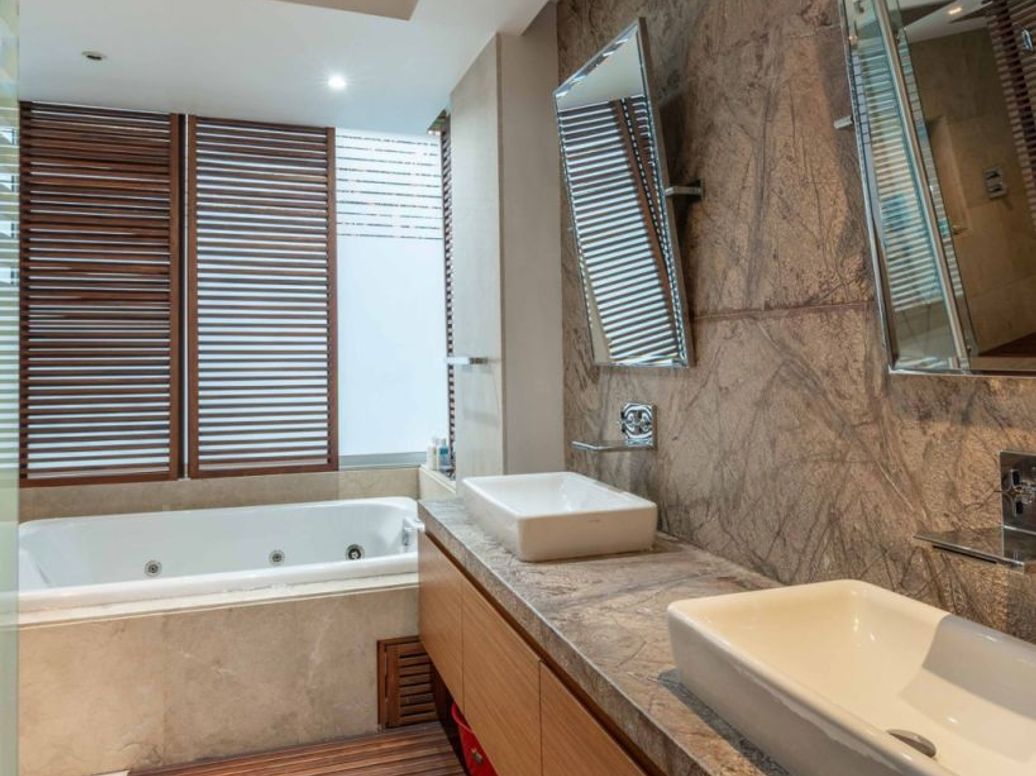 Casa de 6 alcobas en venta en Niza Suba, Bogotá, 459 m² · foto 14 de 20