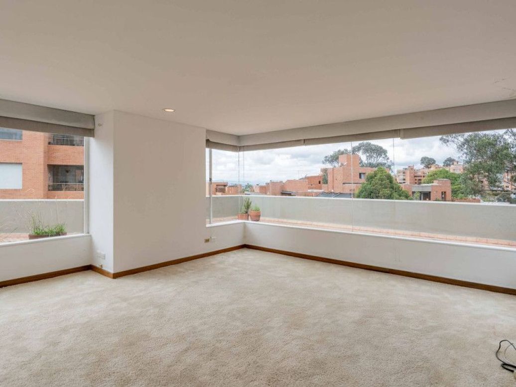 Apartamento de 5 alcobas en venta en Las Acacias, Bogotá, 360 m² · foto 16 de 20