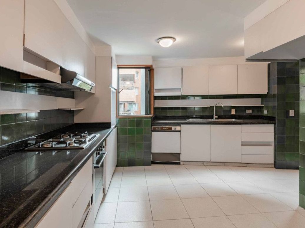 Apartamento de 5 alcobas en venta en Las Acacias, Bogotá, 360 m² · foto 4 de 20
