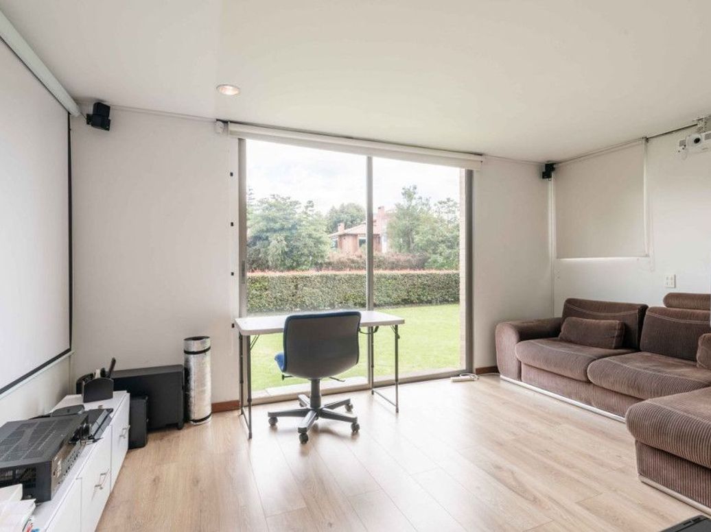 Casa de 4 alcobas en venta en Casa Blanca, Bogotá, 339 m² · foto 10 de 20