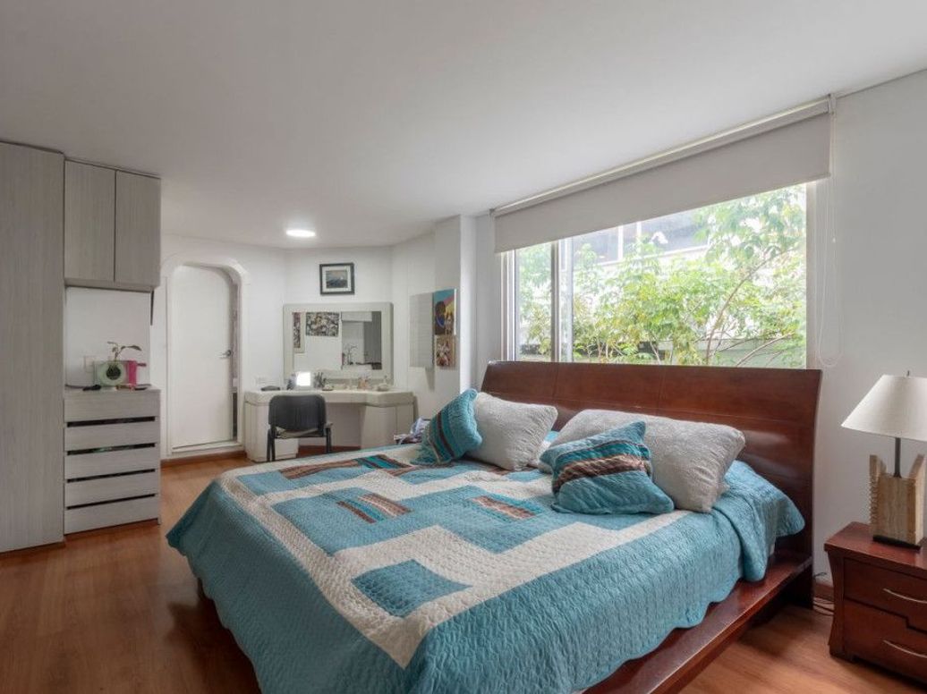 Apartamento de 3 alcobas en venta en Chico, Bogotá, 208 m² · foto 15 de 20