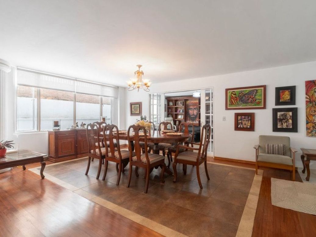 Apartamento de 3 alcobas en venta en Chico, Bogotá, 208 m² · foto 7 de 20