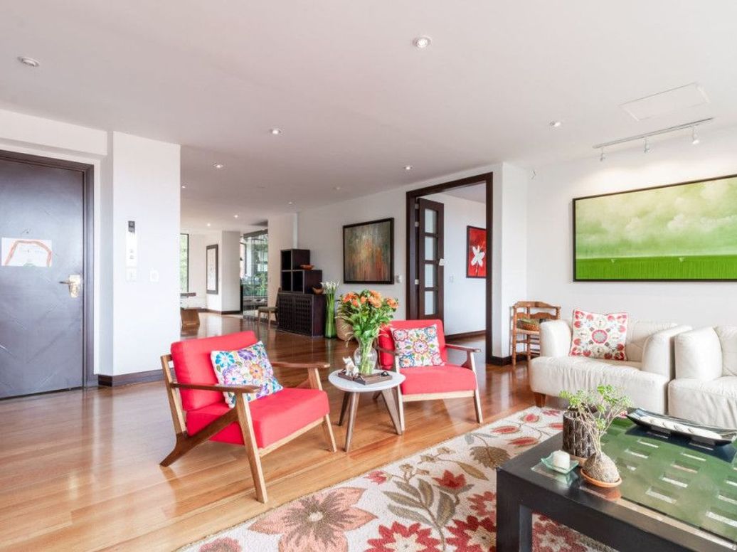 Apartamento de 4 alcobas en venta en Cerros De Santa Barbara, Bogotá, 328 m² · foto 3 de 20