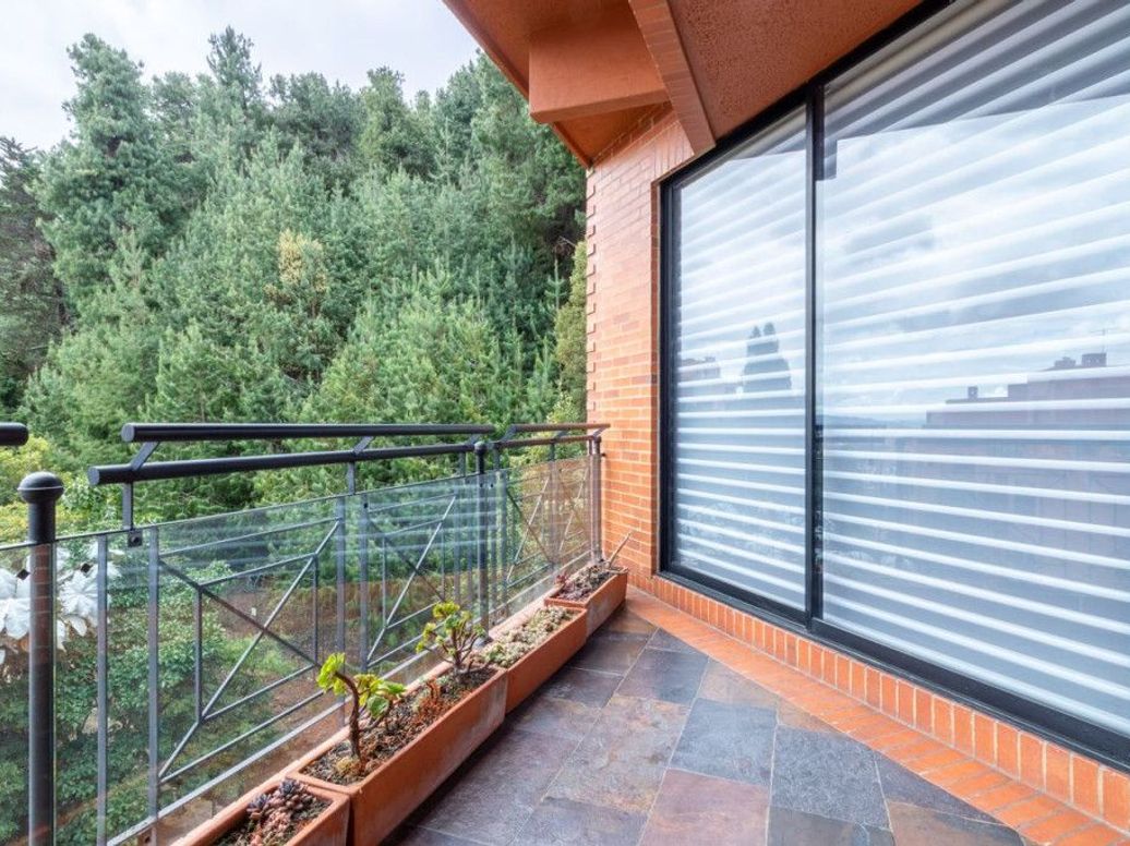 Apartamento de 4 alcobas en venta en Cerros De Santa Barbara, Bogotá, 328 m² · foto 18 de 20
