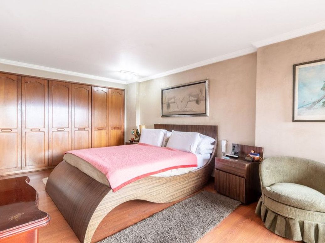 Apartamento de 2 alcobas en venta en El Refugio, Bogotá, 150 m² · foto 13 de 20