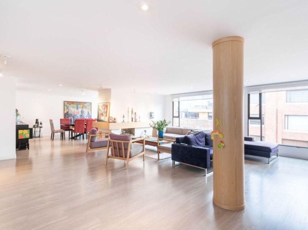 Apartamento de 4 alcobas en venta en Rincon Del Chicó, Bogotá, 230 m² · foto 4 de 20
