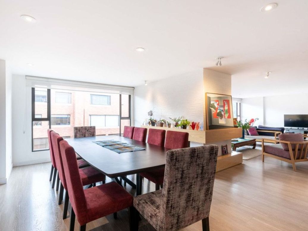 Apartamento de 4 alcobas en venta en Rincon Del Chicó, Bogotá, 230 m² · foto 5 de 20