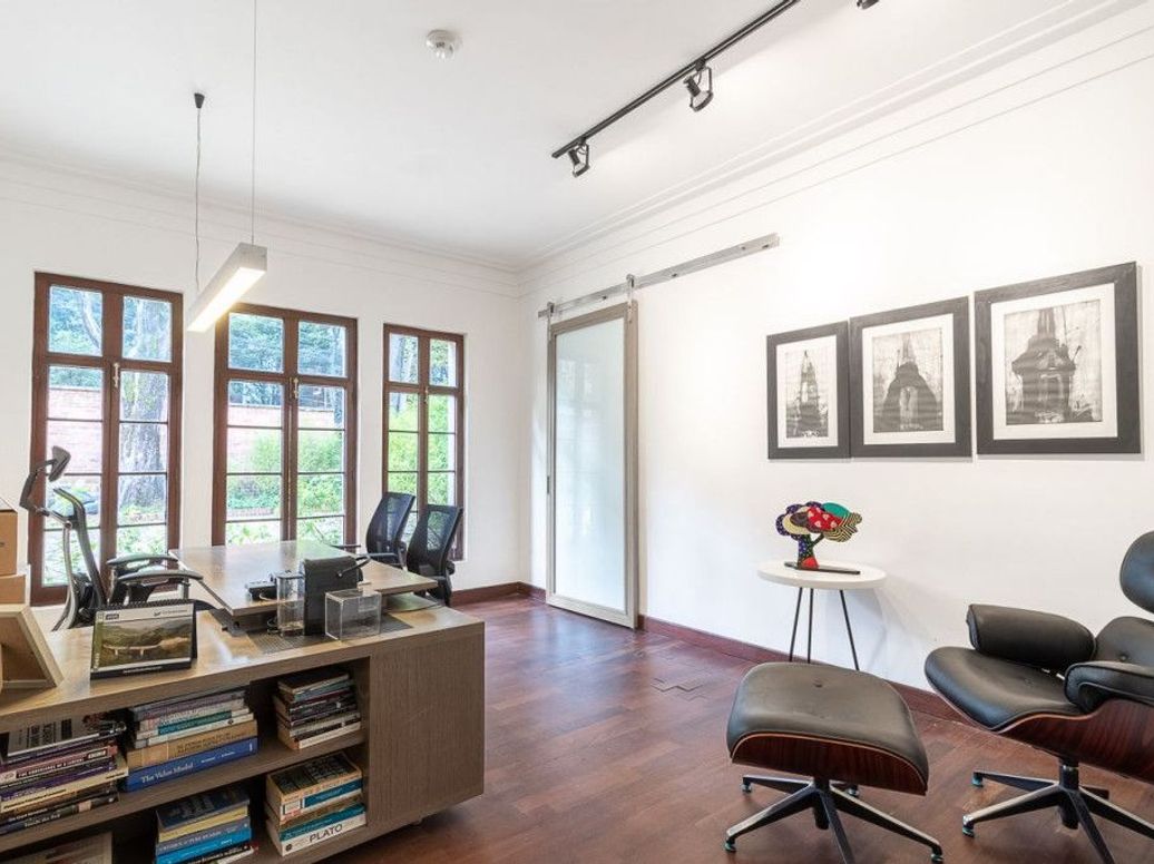 Casa de 12 alcobas en venta en El Nogal, Bogotá, 462 m² · foto 3 de 20