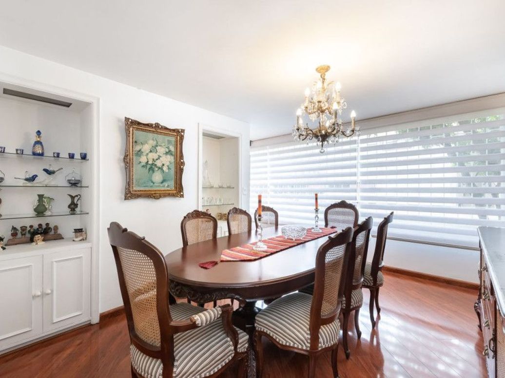 Apartamento de 3 alcobas en venta en Santa Barbara Central, Bogotá, 173 m² · foto 4 de 17