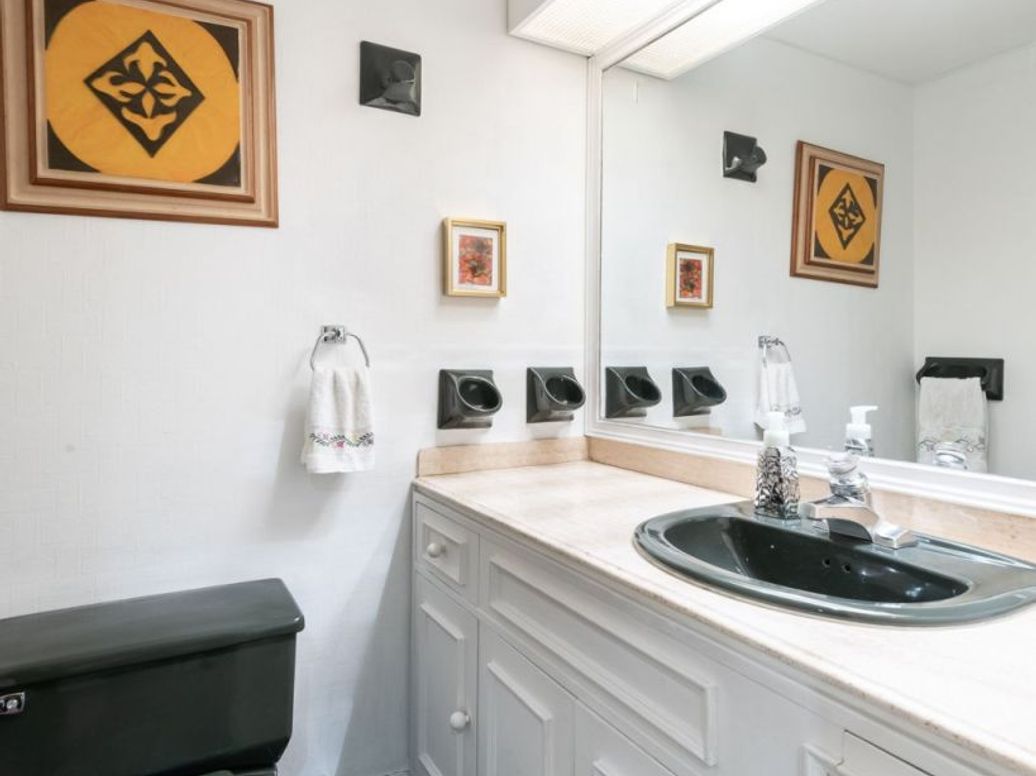 Apartamento de 3 alcobas en venta en Santa Barbara Central, Bogotá, 173 m² · foto 6 de 17
