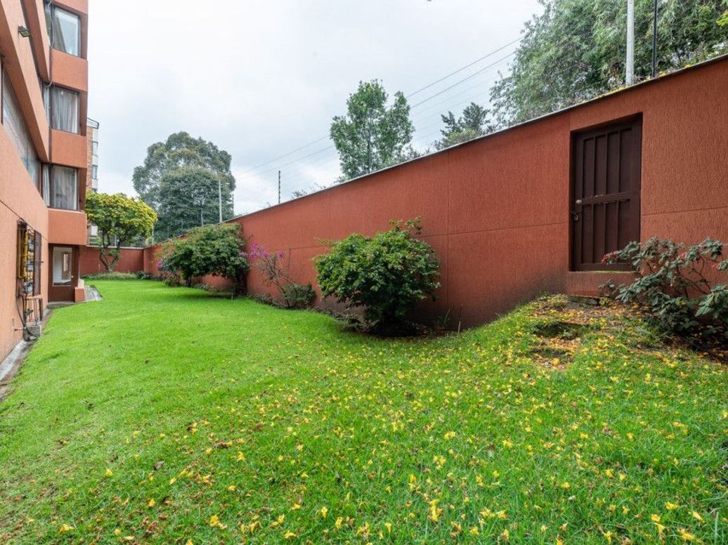 Apartamento de 3 alcobas en venta en Santa Barbara Central, Bogotá, 173 m² · foto 17 de 17