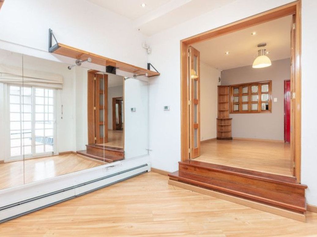 Casa de 4 alcobas en venta en Lisboa, Bogotá, 299 m² · foto 2 de 20