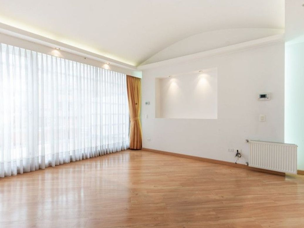Casa de 4 alcobas en venta en Lisboa, Bogotá, 299 m² · foto 3 de 20