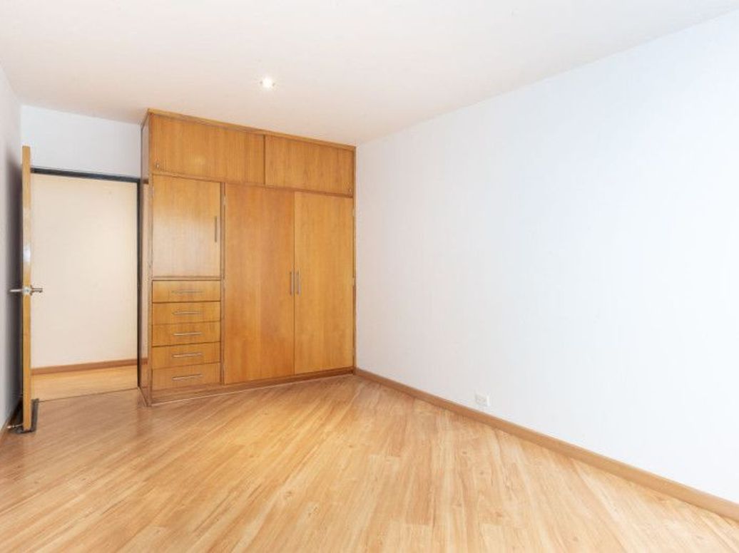 Casa de 4 alcobas en venta en Lisboa, Bogotá, 299 m² · foto 16 de 20