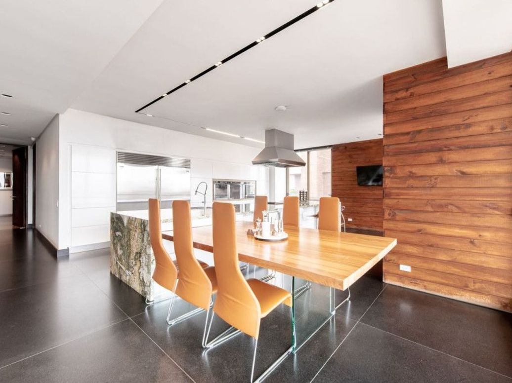 Apartamento de 5 alcobas en venta en Chico, Bogotá, 1014 m² · foto 15 de 20