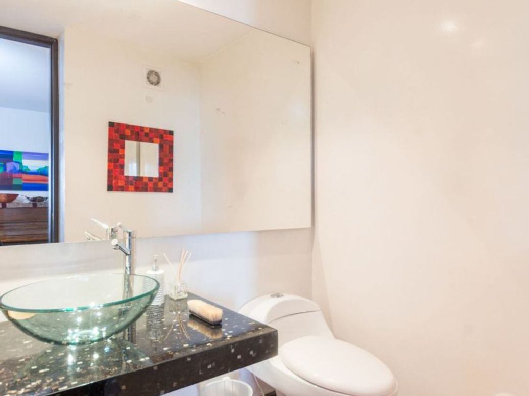 Apartamento de 3 alcobas en venta en El Refugio, Bogotá, 270 m² · foto 4 de 20
