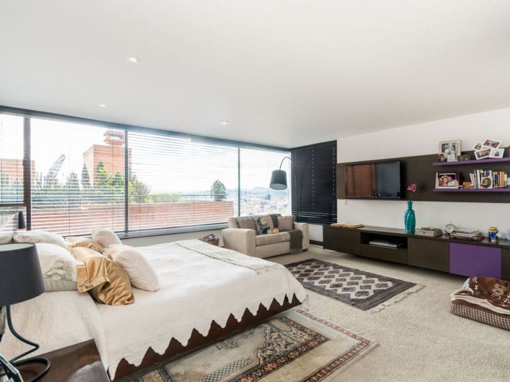 Apartamento de 3 alcobas en venta en El Refugio, Bogotá, 270 m² · foto 10 de 20