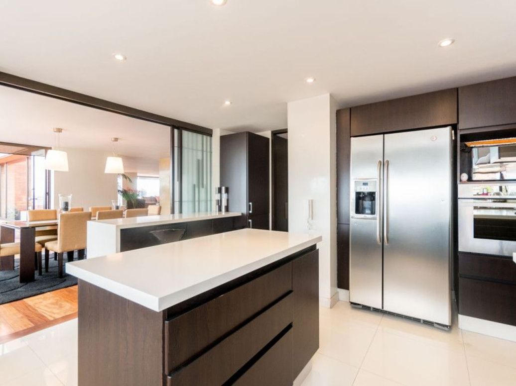Apartamento de 3 alcobas en venta en El Refugio, Bogotá, 270 m² · foto 7 de 20