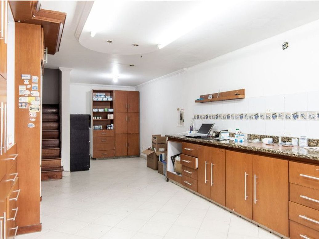 Casa de 6 alcobas en venta en Molinos Norte, Bogotá, 700 m² · foto 13 de 20