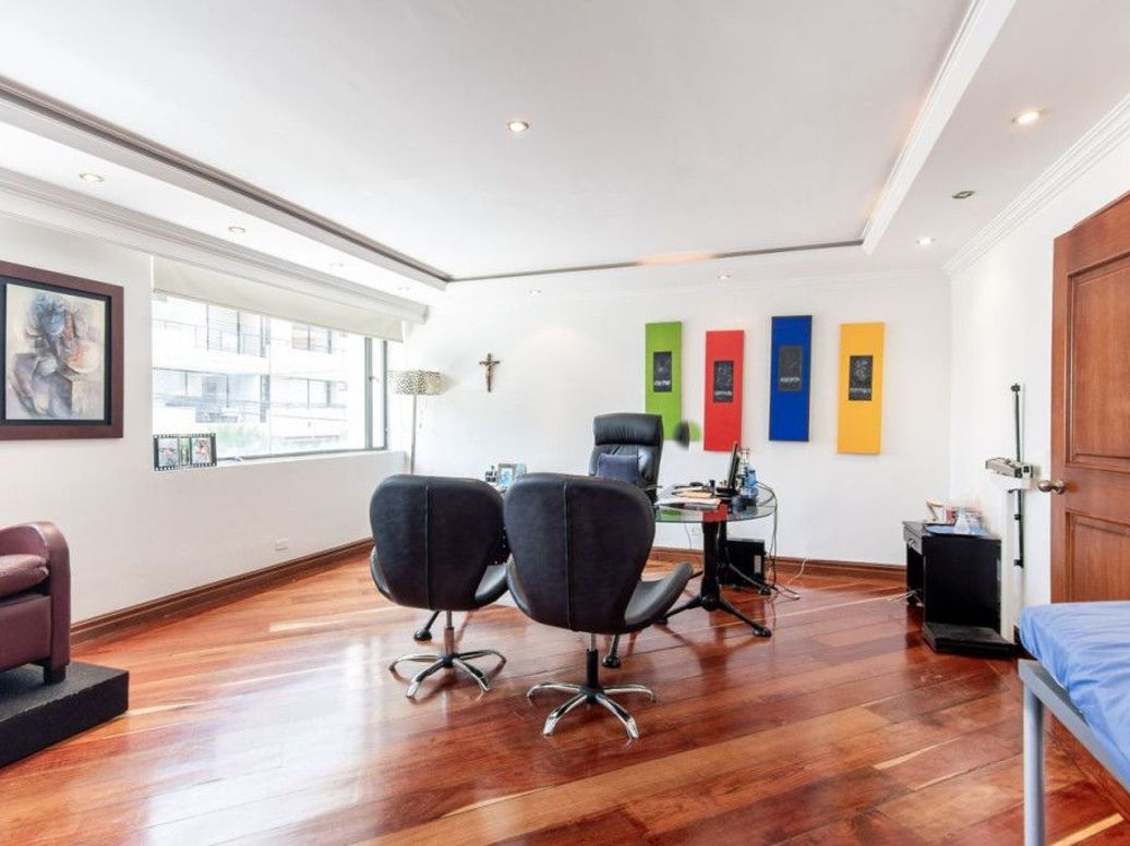 Casa de 6 alcobas en venta en Molinos Norte, Bogotá, 700 m² · foto 12 de 20