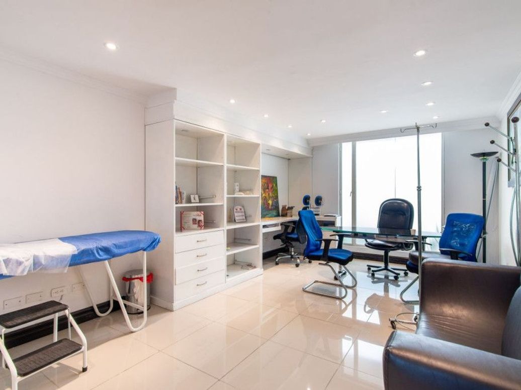 Casa de 6 alcobas en venta en Molinos Norte, Bogotá, 700 m² · foto 10 de 20