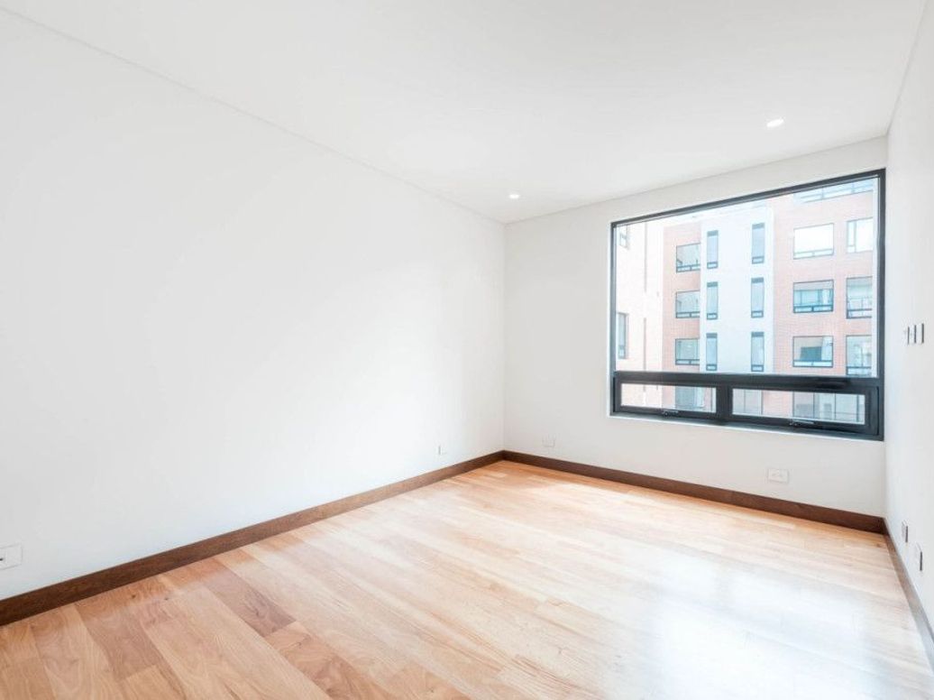 Apartamento de 3 alcobas en venta en Los Rosales, Bogotá, 275 m² · foto 16 de 20