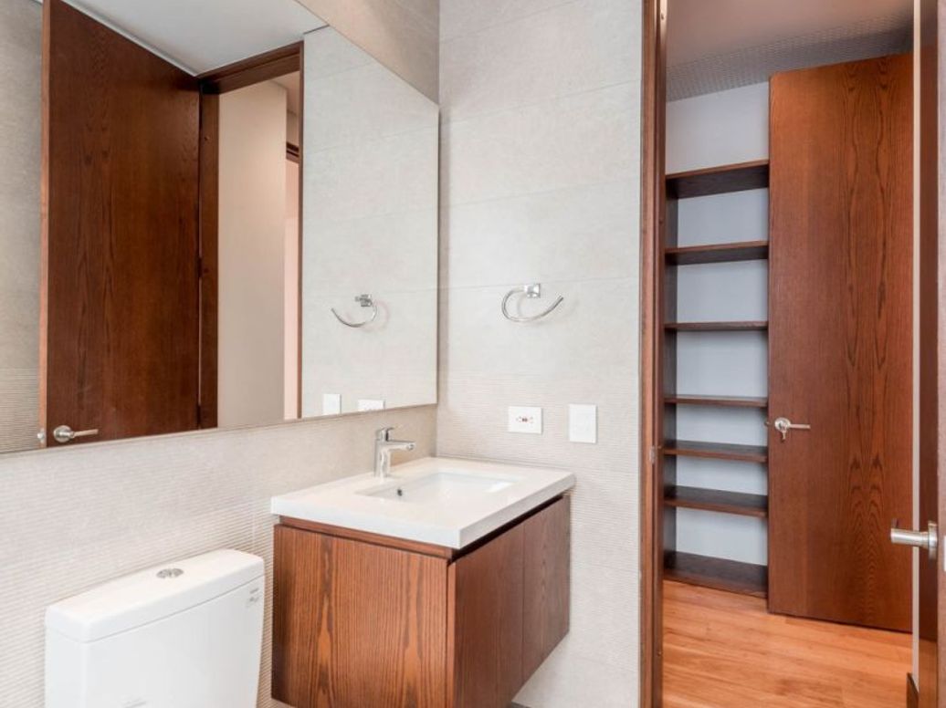 Apartamento de 3 alcobas en venta en Los Rosales, Bogotá, 275 m² · foto 20 de 20