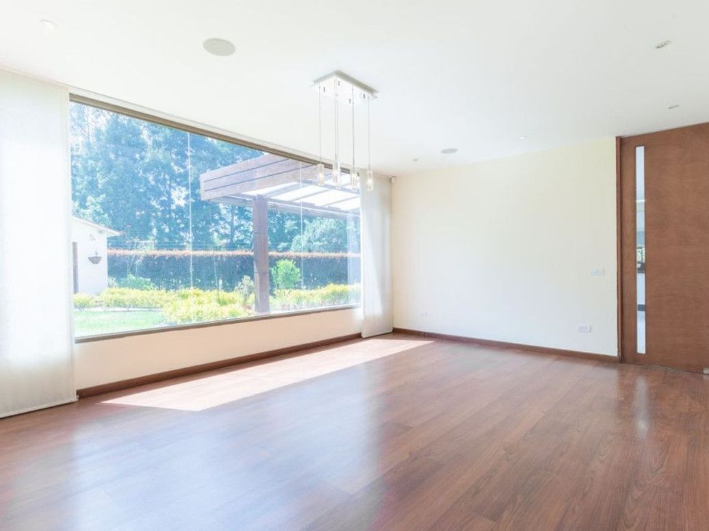 Casa de 5 alcobas en venta en Casa Blanca, Bogotá, 428 m² · foto 7 de 20