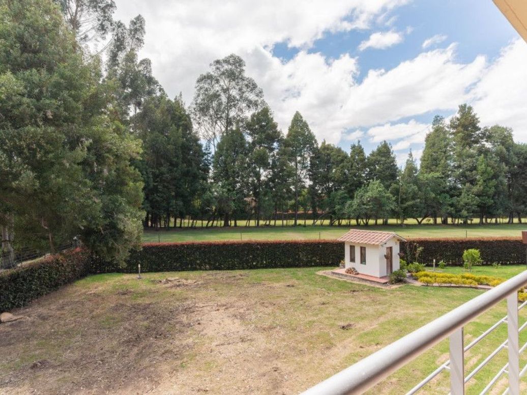 Casa de 5 alcobas en venta en Casa Blanca, Bogotá, 428 m² · foto 19 de 20